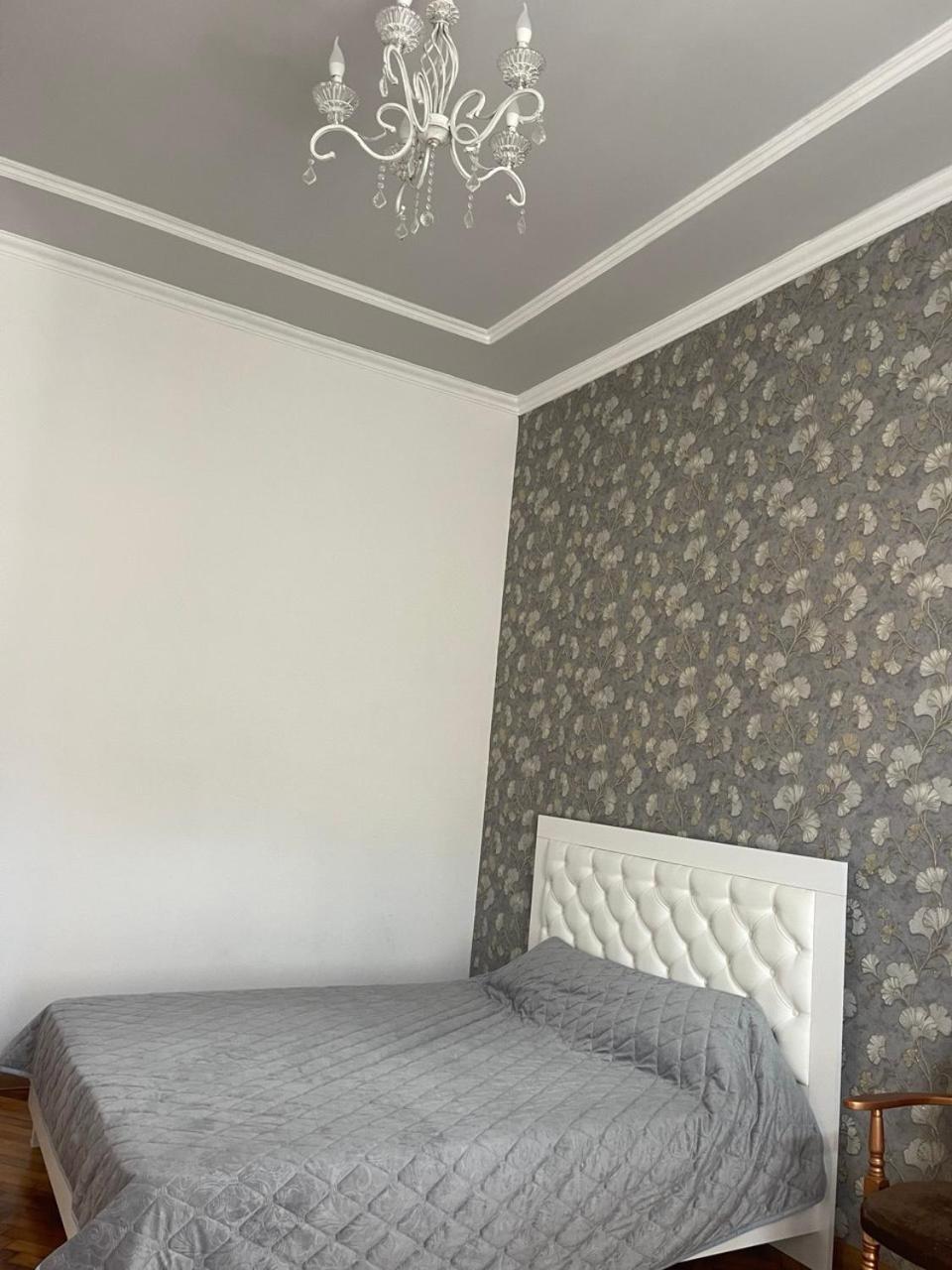 Newtone Apartment Çernivtsi Dış mekan fotoğraf